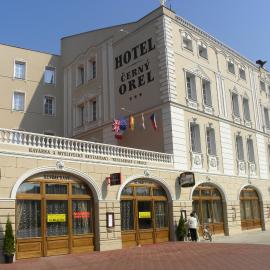 Hotel Černý Orel Žatec โรงแรมในชาเตซ