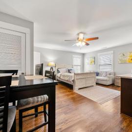 Lovely Cozy Studio in Heart of Atlanta, hotel in Atlanta