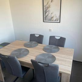 Apartment am Veener Kirchturm, hotel en Alpes