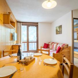 Apartment Astragale 412 A by Interhome