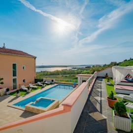 Apartment Marija-1 by Interhome, hotel u gradu Dinjiška
