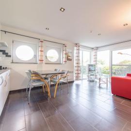 Apartment Biaritz 001 with parking by Interhome, Hotel in Mispelburg