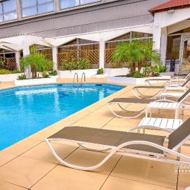 Hotel Tiama Abidjan, hotel di Abidjan