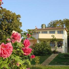 St.Nikola Holiday Home