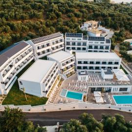 Tesoro Hotel Zakynthos, hotelli kohteessa Tsilivi