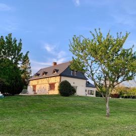Le Logis de la Chouette, hotel v destinácii Baugé-en-Anjou
