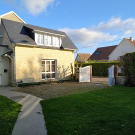 Maisonnette LE COTTAGE à 50m DE LA PLAGE d'Asnelles , 3km d'Arromanches, 10km de Bayeux