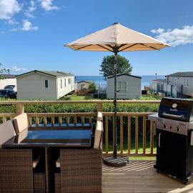 Lydstep Beach BayView 3-Bedroom Holiday Home, hotel a Tenby