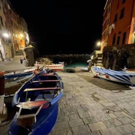 Rio Apartment cà di Euro with parking, hotel v mestu Riomaggiore