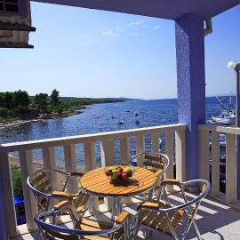 Aparthotel Marina Gromela, hótel í Mirce