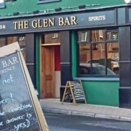 Central 2-Bed Apt Sleeps 5 above Great Derry Pub