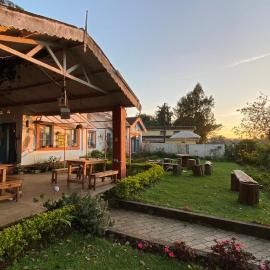 The Birdhouse Backpackers Hostel, Hotel in Coonoor