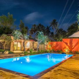 Natai House Resort นาใต้เฮ้าส์ รีสอร์ท, ξενοδοχείο σε Natai Beach