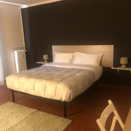MyRoom sui Portici, hotel in Bologna