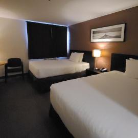 Roadking Inns Motel، فندق في كالغاري