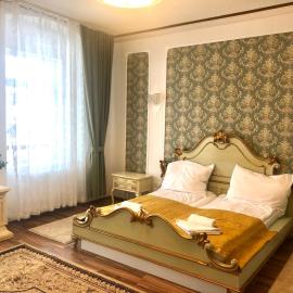 Lambach Villa Appartament 2 โรงแรมในเมือร์ซซุชลาก