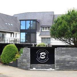 Logis Golfe Hotel, hotel u gradu Van