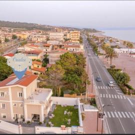 Crialesi Boutique Rooms, hotel v destinaci Falerna