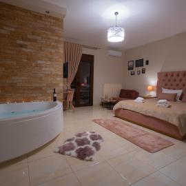 Zillis Apartments, hotel in Kato Loutraki