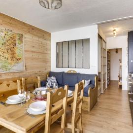 Apartment Apollo-2 by Interhome, hotel u gradu Le Corbier