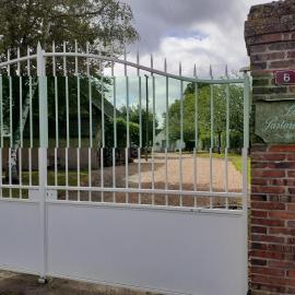 La PASTORALE, hotel i La Puisaye