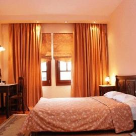 Hotel Kynaitha, hotel u gradu Kalavrita