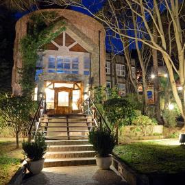 Carilo Village Apart Hotel & Spa، فندق في كاريلو