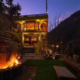 Zostel Dobhi, Manali, hotel en Nagar