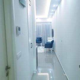 LUX Apartment - Central Place Bar