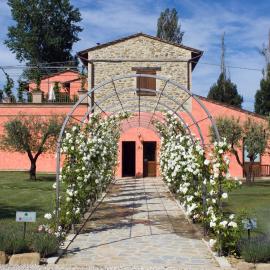 Agriturismo Casale Le Selvette، فندق في Ripa
