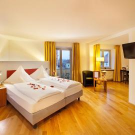 AKZENT Brauerei Hotel Hirsch, מלון באוטובוירן