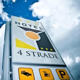 Hotel 4 Strade