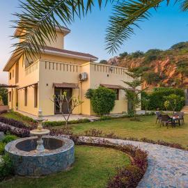 Bliss In The Woods by VEO - Part of StayVista, hotel a Dhauj