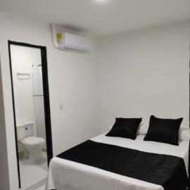 HOTEL BLACK & WHITE
