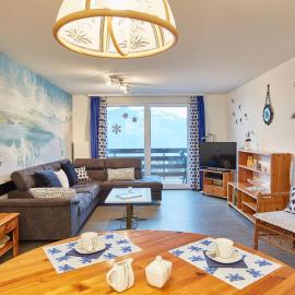 Cozy apartment with lake view for 6 guests