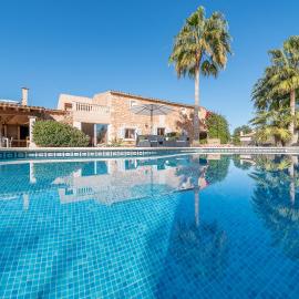 Finca Ca'n Puig, hotel u gradu Calonge