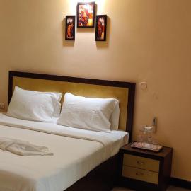 Coral Shelters Service Apartments Keelavasal, hotel in Madurai