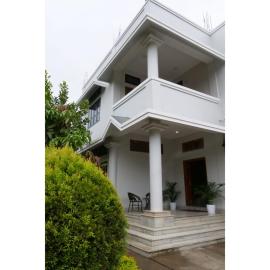 JOY'S BNB, hotel in Imphal