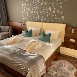 Velence Sunset Wellness Apartman