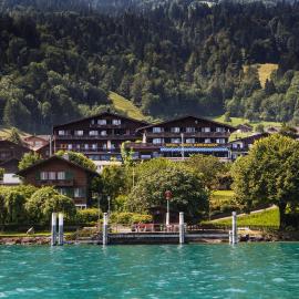 Hotel Kreuz – hotel w mieście Leissigen