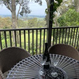 Villa Provincial Cypress Lakes Resort - 2 Bedrooms, 2 Private Ensuites, KING or SINGLE BEDS