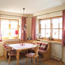 Allgäu-Moni Trauchgau, hotel u gradu Halbleh