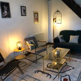 Gîte à la ferme chaleureux avec cheminée, hotel u gradu Préveranges