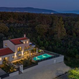 Villa Izabel with hot Whirpool, hotel i Krnica