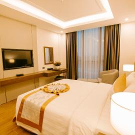 Songlam Waterfront Hotel - 藍江酒店, Hotel in Provinz Hà Tĩnh