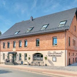 One Moment Boardinghouse - Porta Westfalica, hotel in Porta Westfalica