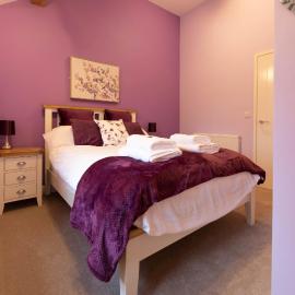 Caer Fedwen Barns Blodyn Cottage Cosy Self Catering with Private Hot Tub, hotel in Bodfari