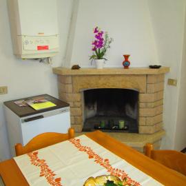 LA CASA DEI NONNI2, hotel en Acqualagna