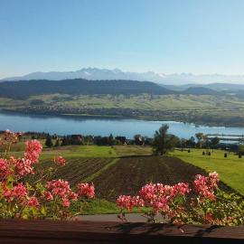 Pokoje u Chmielaków - Huba z widokiem na Jezioro Czorsztynskie Tatry i Pieniny Balia, hotel v destinácii Maniowy