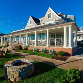The Shore House, hotel i Narragansett